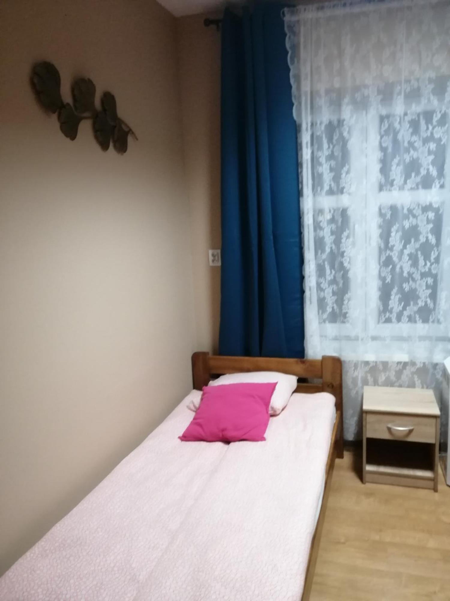Hostel Gliwice Centrum Cameră foto